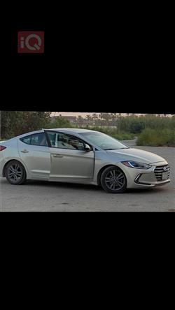 هیوندای ئەلەنترا